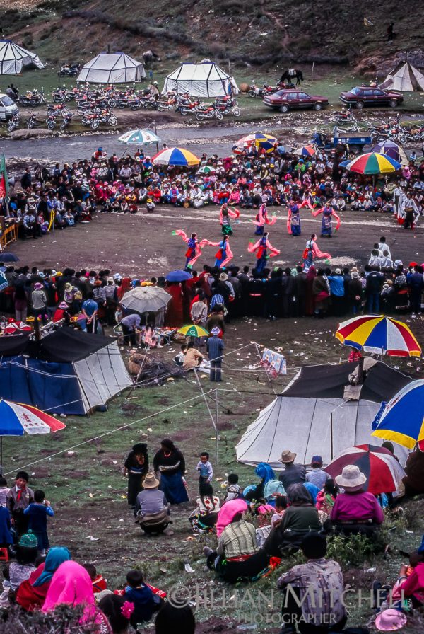Tibetan Nomad Festival in Langmusi
